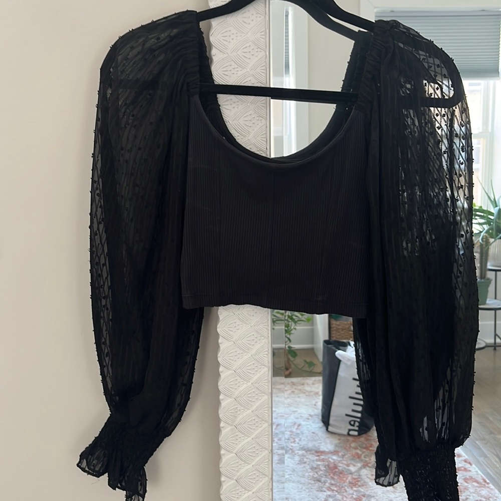 Cropped long sleeve